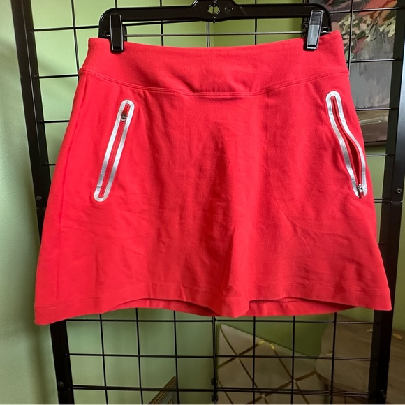 Nike Dresses & Skirts - 🌟NIKE🌟 Coral Color Skirt with Zipper Pockets Size M